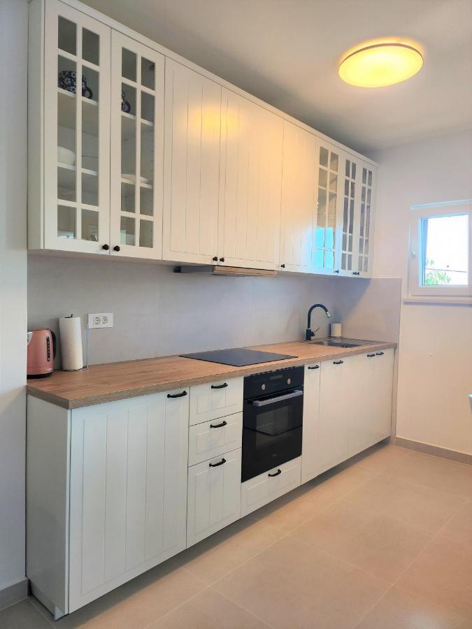 Apartment Big Blue Maslenica Esterno foto