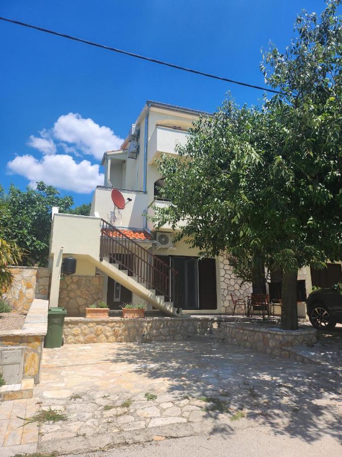 Apartment Big Blue Maslenica Esterno foto